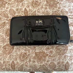 Coach Waller-patent leather.